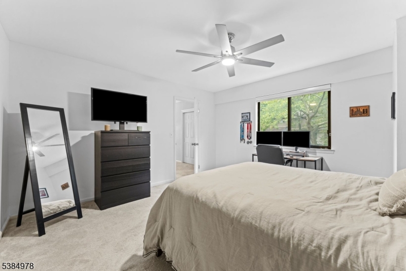 Mountain Ridge - Residential