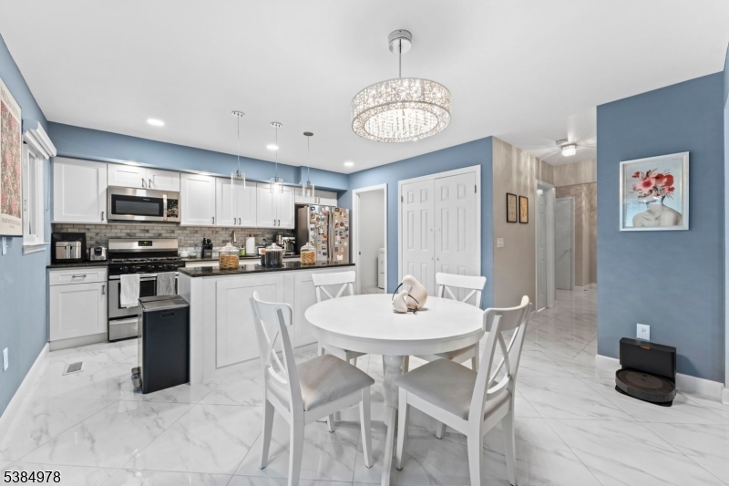 Mountain Ridge - Residential