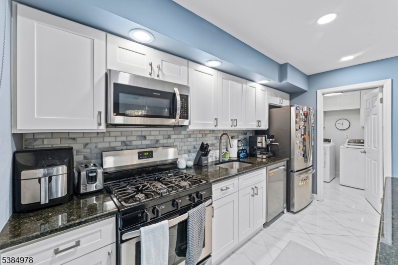 Mountain Ridge - Residential