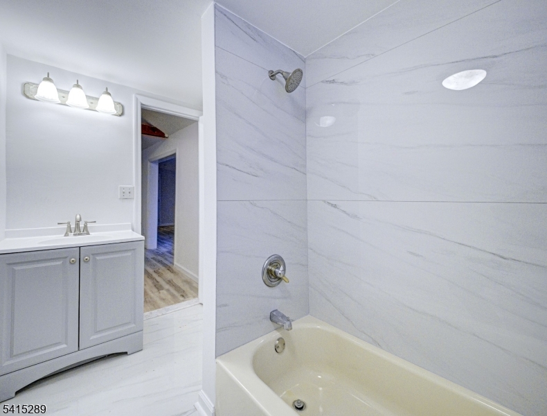 Highland Lakes - Residential