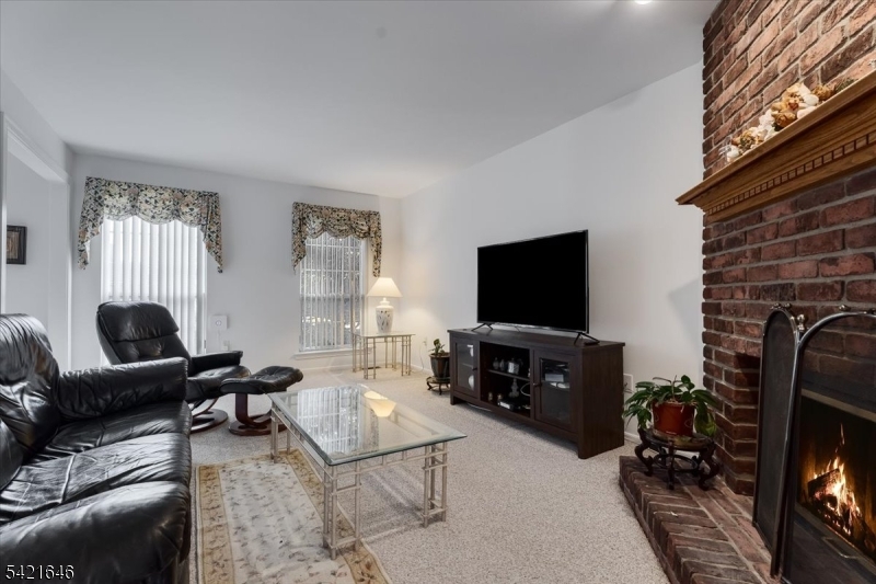 FLANDERS CROSSING - Residential