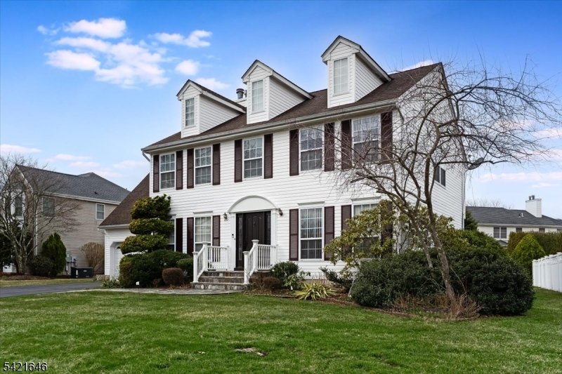 FLANDERS CROSSING - Residential