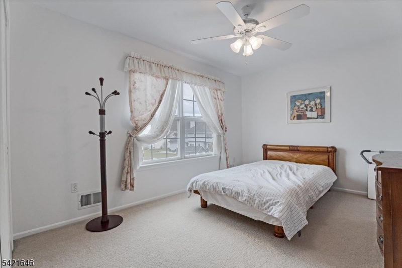 FLANDERS CROSSING - Residential