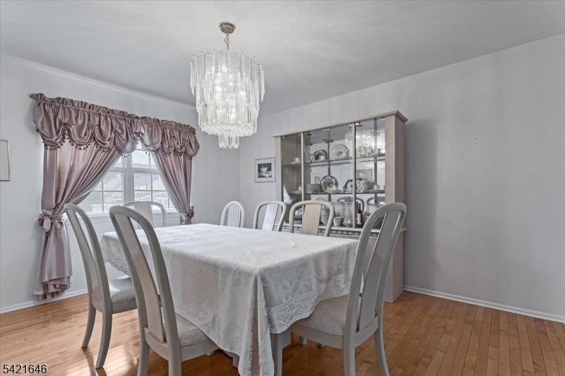 FLANDERS CROSSING - Residential