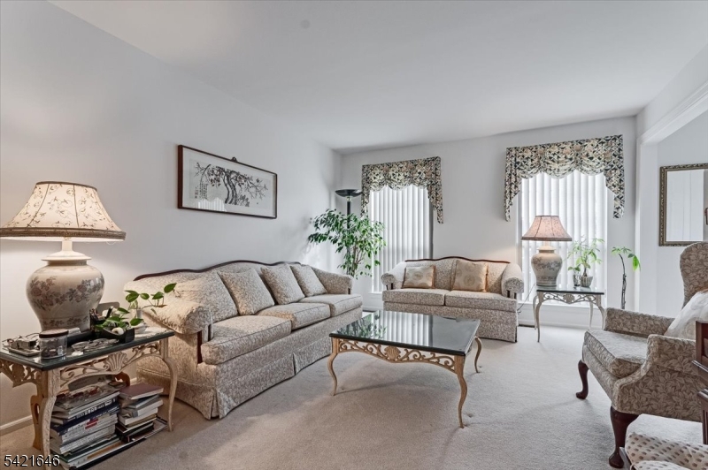 FLANDERS CROSSING - Residential