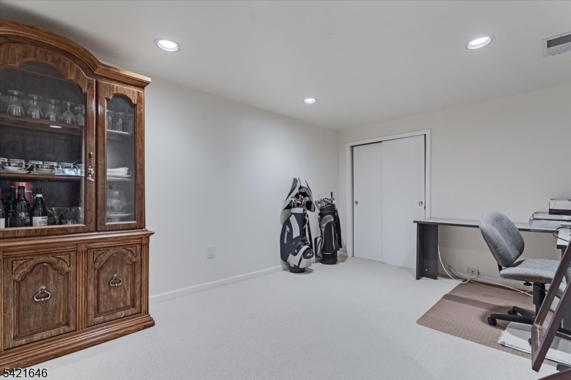 FLANDERS CROSSING - Residential