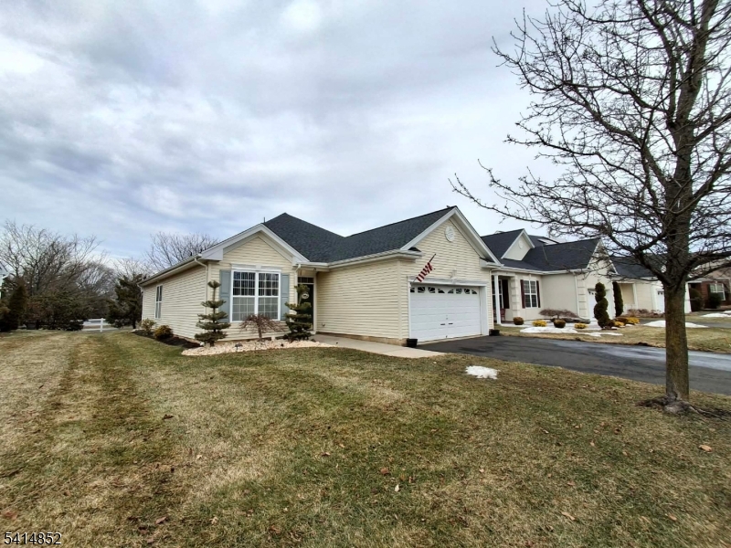 Spinnaker Pointe - Residential