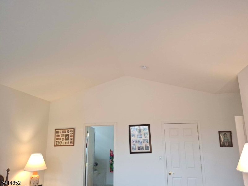 Spinnaker Pointe - Residential