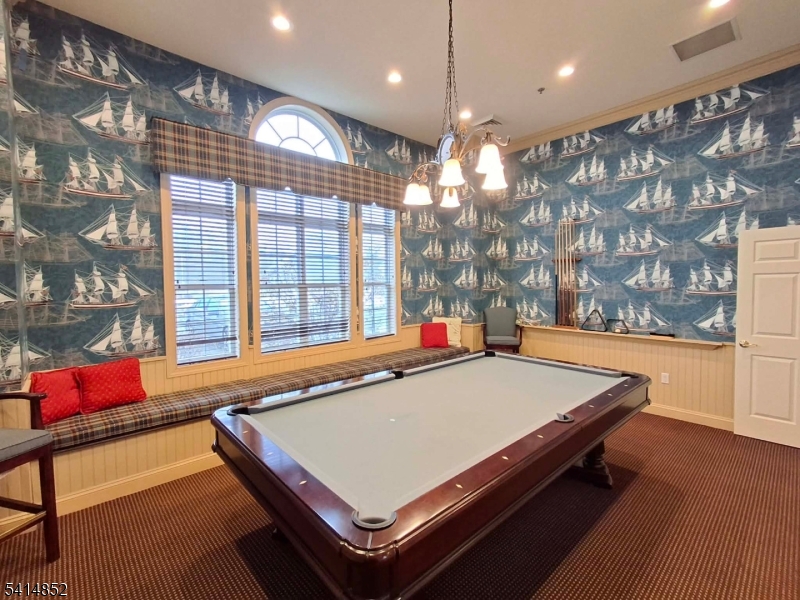 Spinnaker Pointe - Residential