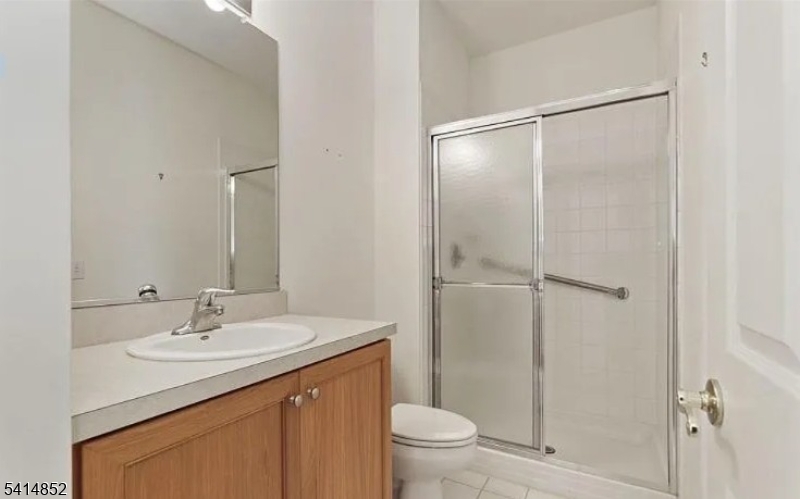 Spinnaker Pointe - Residential