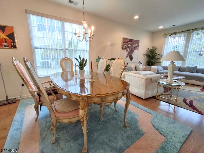 Spinnaker Pointe - Residential