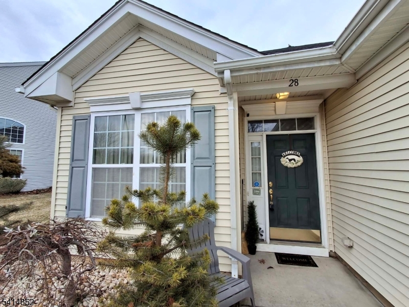 Spinnaker Pointe - Residential