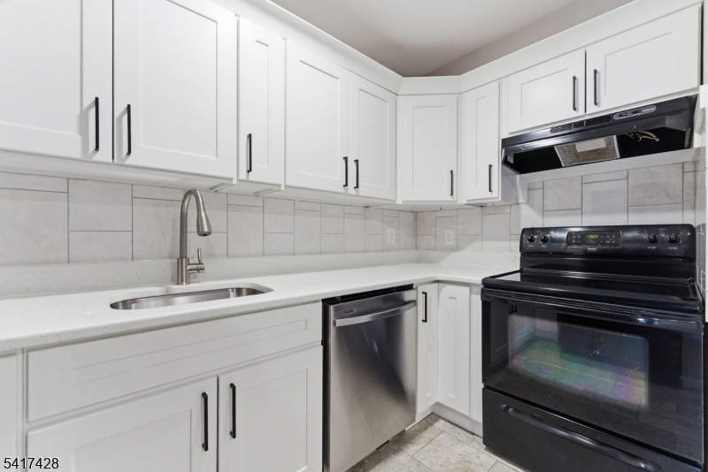 Jonathan Commons - Residential