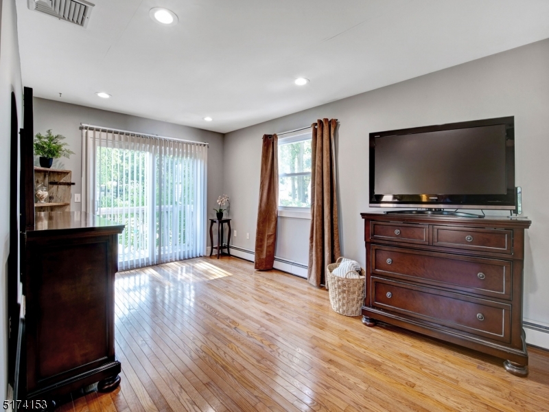 LAKE ROGERENE - Residential