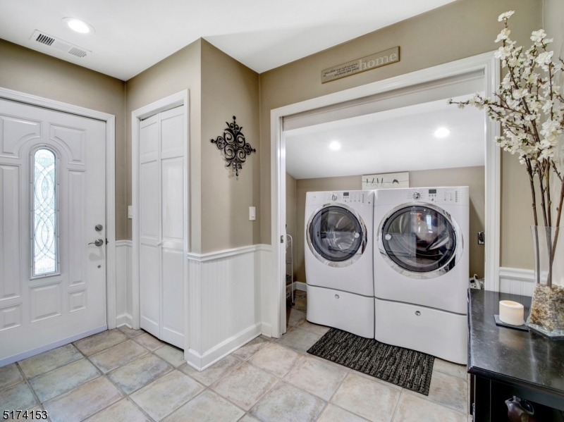 LAKE ROGERENE - Residential