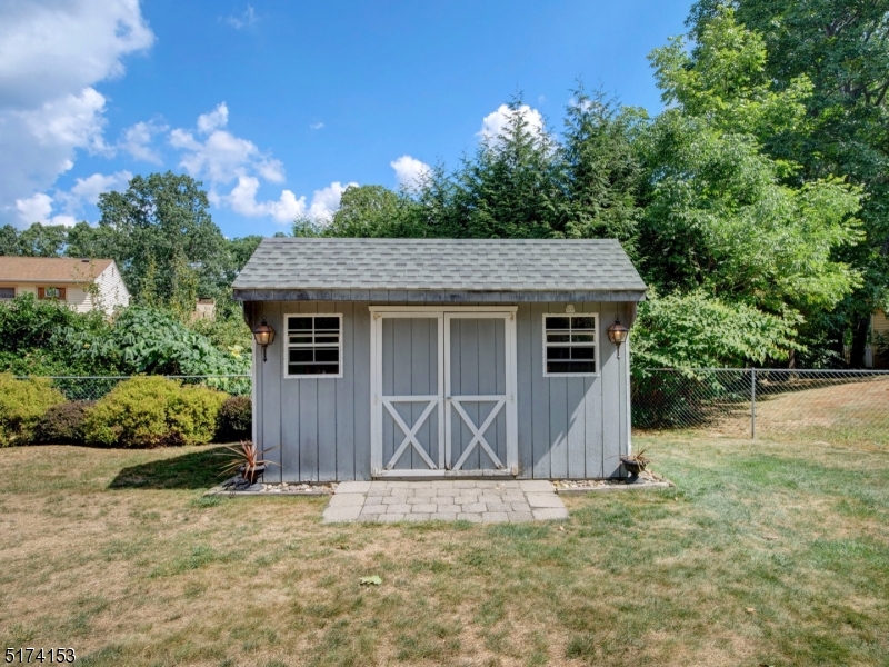 LAKE ROGERENE - Residential