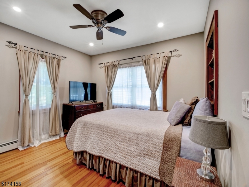 LAKE ROGERENE - Residential