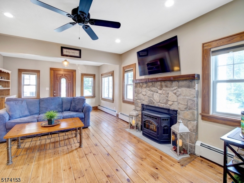 LAKE ROGERENE - Residential