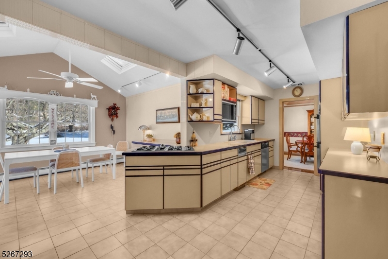 Quail Ridge - Residential