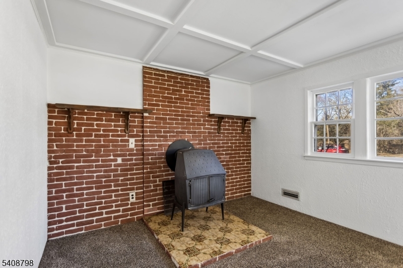 Lawren Brook Manor - Residential