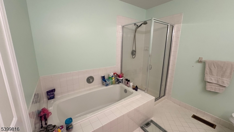 FAIRWAY GREENS - Residential