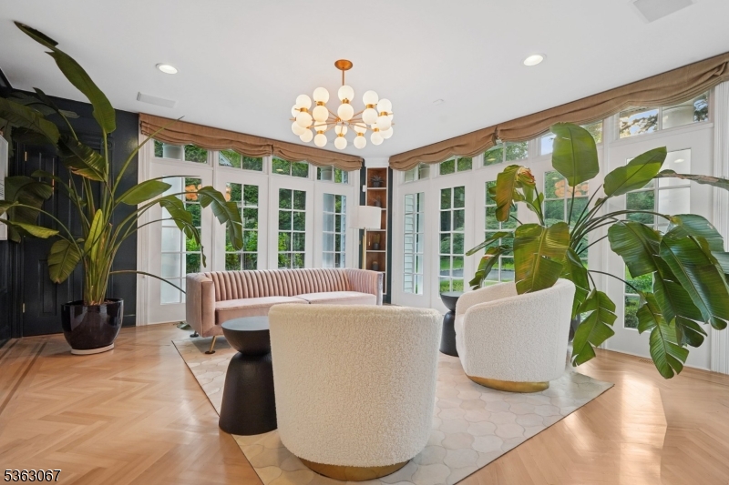 Llewellyn Park - Residential