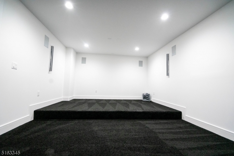 Broadlawn - Residential