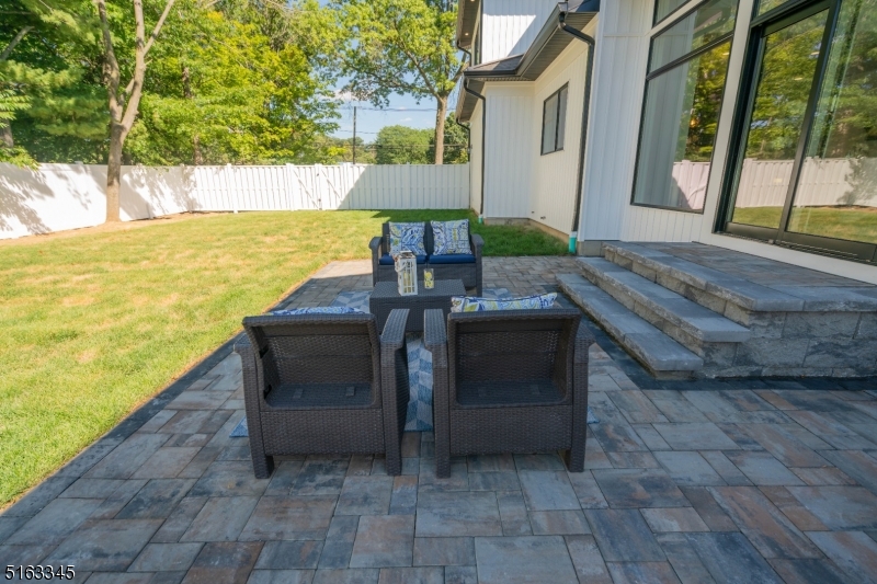 Broadlawn - Residential