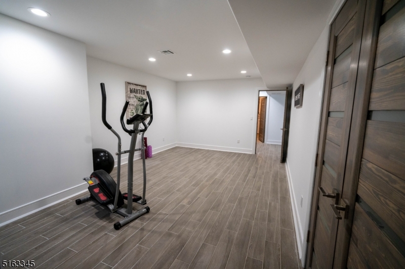 Broadlawn - Residential