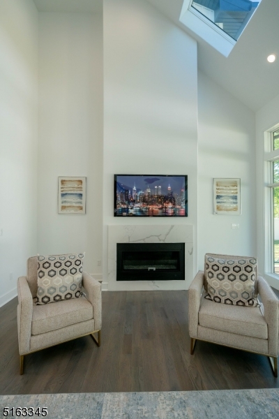 Broadlawn - Residential