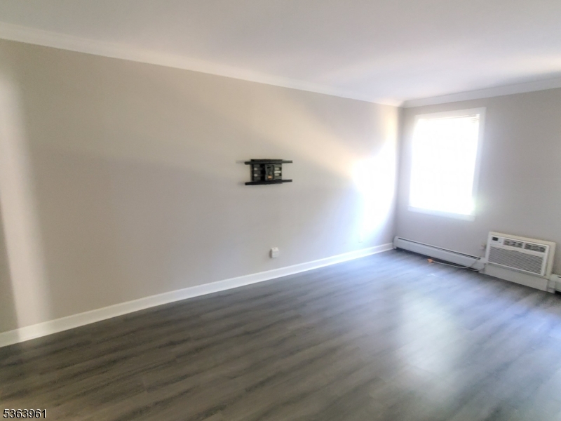 New Meadowbrook Village - Residential