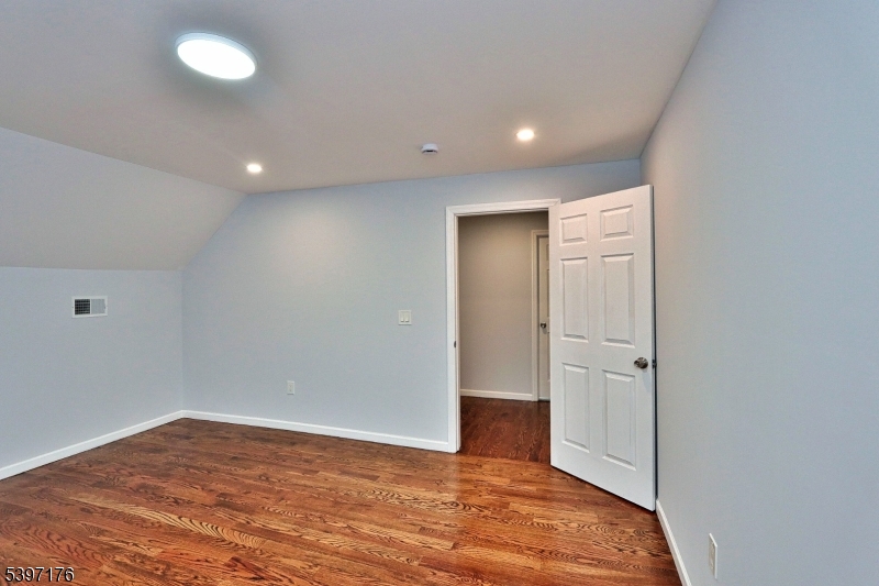 Seven Oaks - Residential