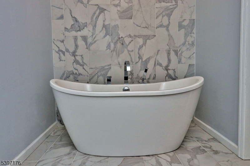 Seven Oaks - Residential