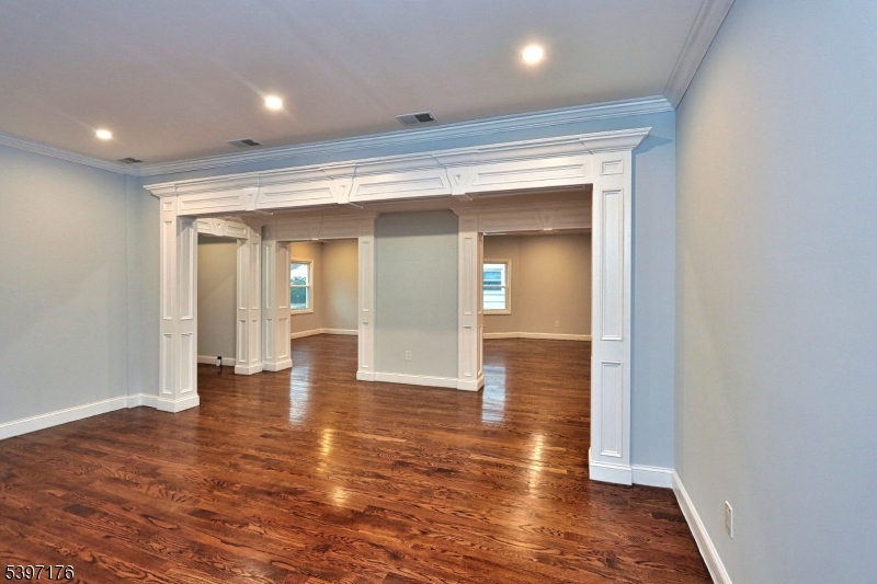 Seven Oaks - Residential