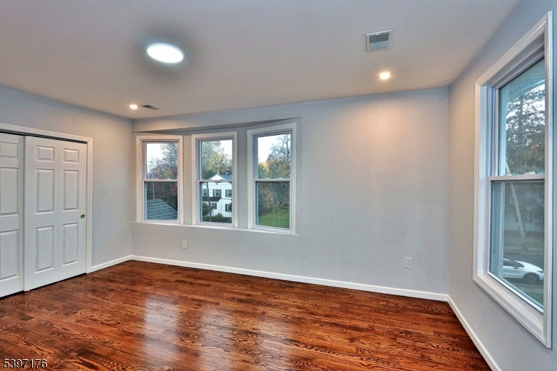 Seven Oaks - Residential