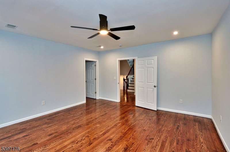 Seven Oaks - Residential