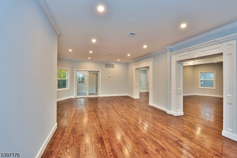 Seven Oaks - Residential