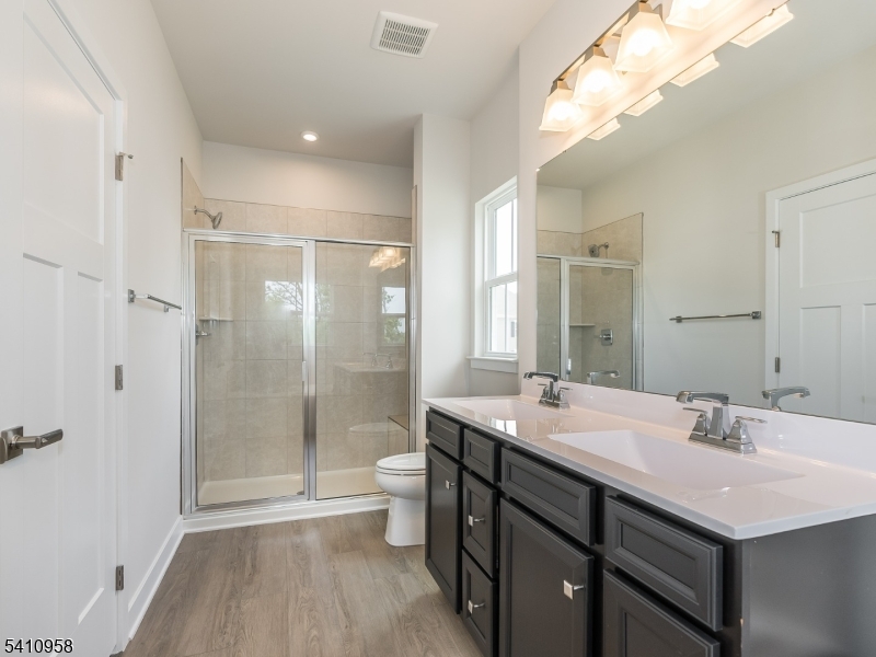 Mountain Ridge - Residential