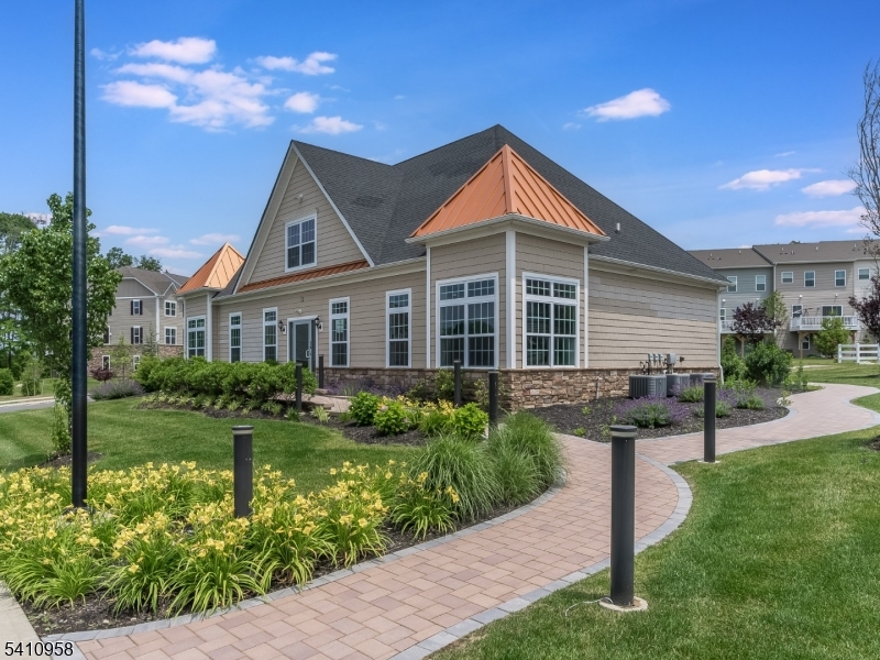 Mountain Ridge - Residential