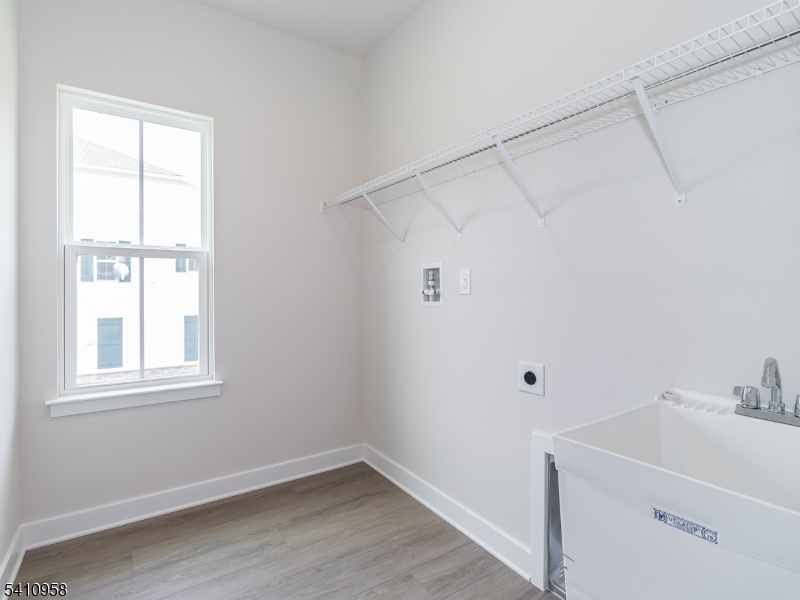 Mountain Ridge - Residential