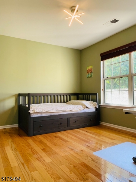 Four Oaks/The Hills - Residential Lease