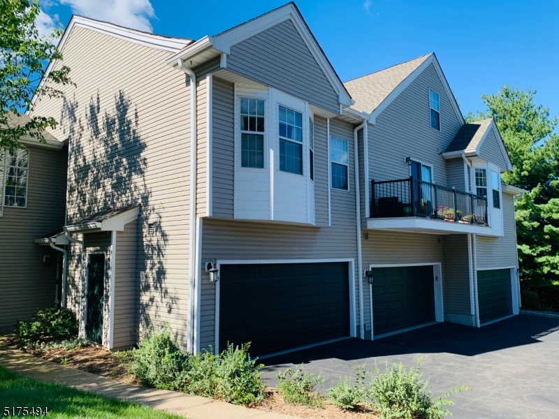 Four Oaks/The Hills - Residential Lease