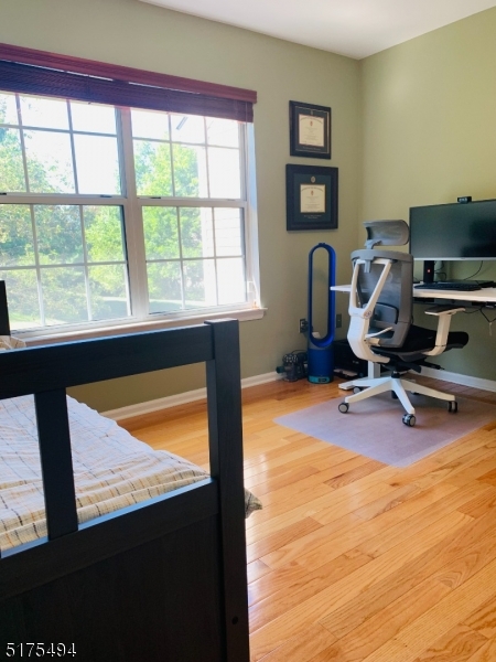 Four Oaks/The Hills - Residential Lease