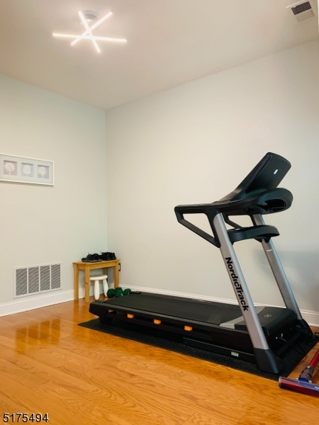 Four Oaks/The Hills - Residential Lease