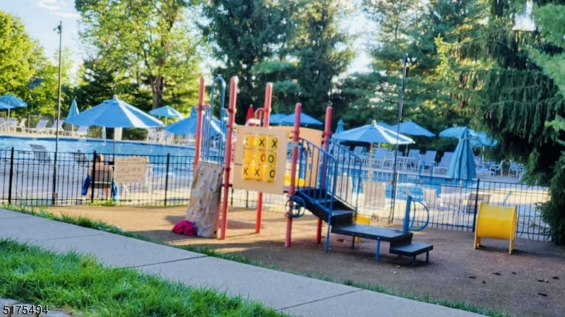 Four Oaks/The Hills - Residential Lease