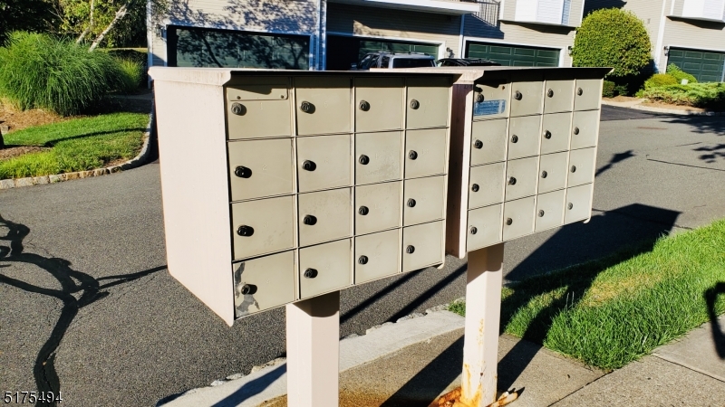 Four Oaks/The Hills - Residential Lease