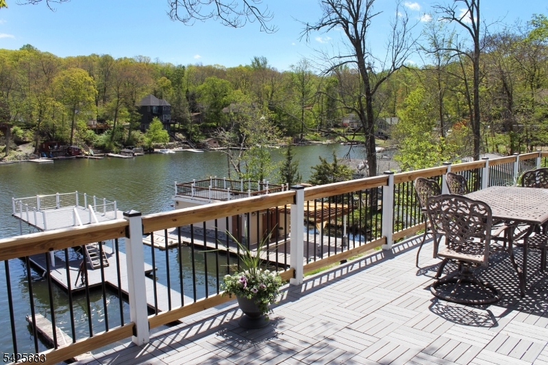 Lake Hopatcong lake front - Residential