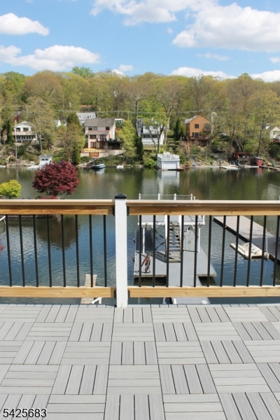 Lake Hopatcong lake front - Residential