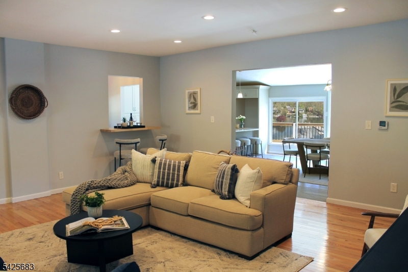 Lake Hopatcong lake front - Residential