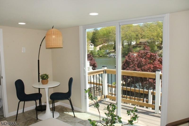 Lake Hopatcong lake front - Residential